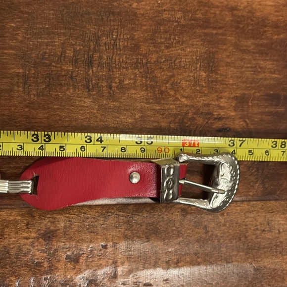 Red leather vintage Concho belt - Picture 4 of 7